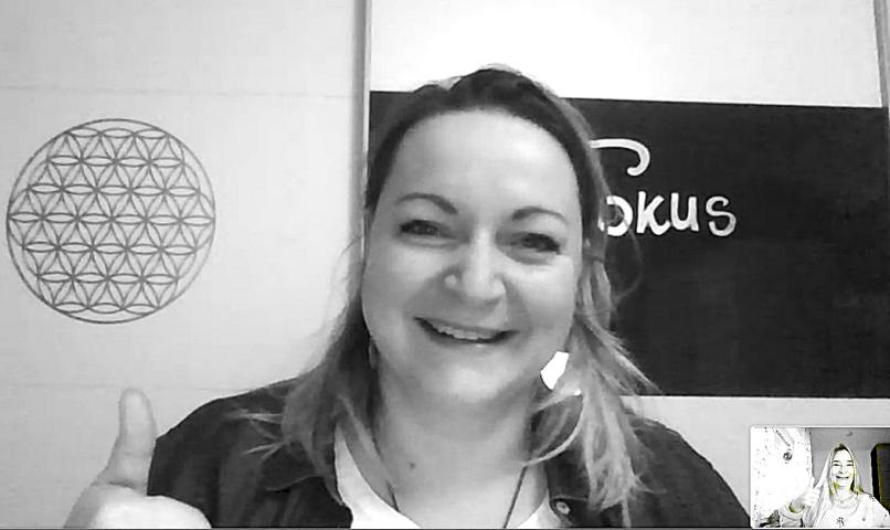 Daniela Lechler Marketingberatung & Coaching - bestbewertet im Bereich Gründercoaching, Seminare, Coaching, Marketingberatung, Inhouse Firmen-Seminare - hier mit Nicole Roy im Rahmen eines Gründercoachings mit AVGS-Schein vom Arbeitsamt